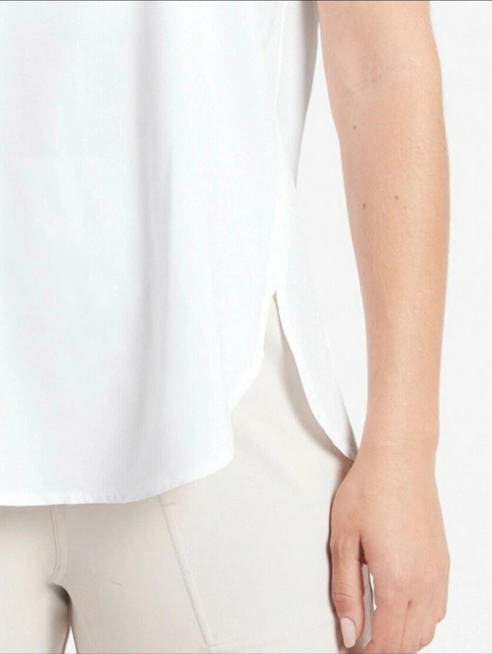 Athleta Zephyr V-Neck Tee White Size Medium NWT - Picture 4 of 11